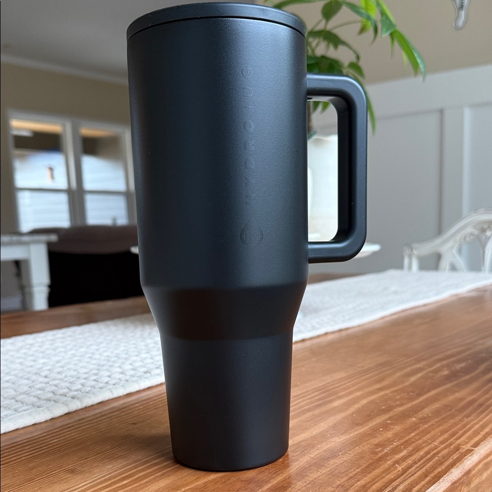Hydrojug 40 oz Traveler Black Insulated tumbler